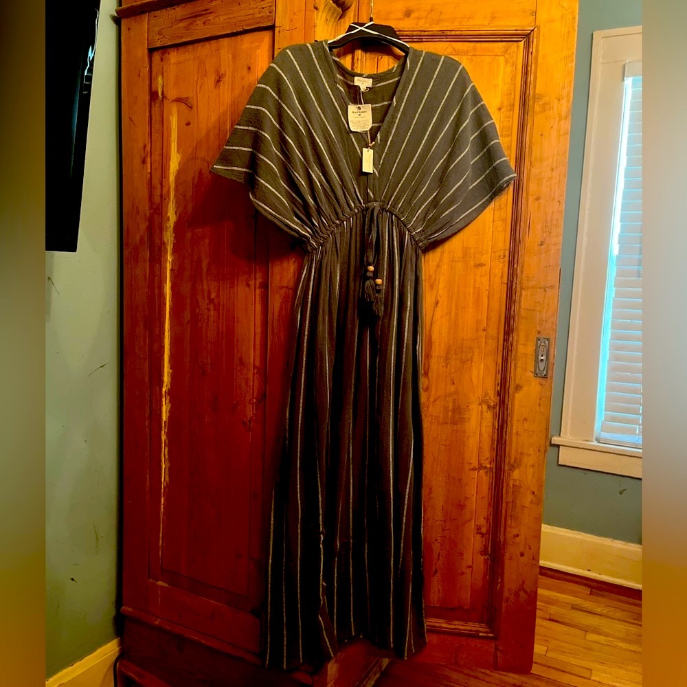 Cost Plus World Market Gray V-Neck Maxi Dress…NWT